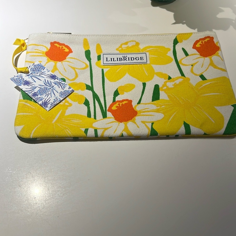 Lilibridge Clutch Daffodils